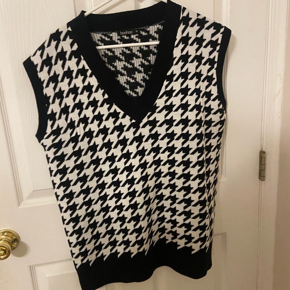 Boohoo Houndstooth Sweater Vest